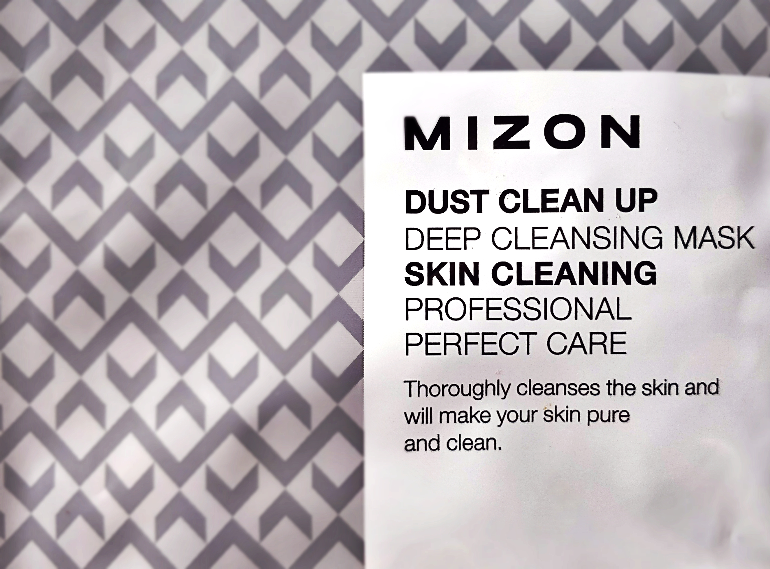 Mange Indlejre ekko 🍍 DUST CLEAN UP DEEP CLEANSING MASK by MIZON – REVIEW – Skin Èclat